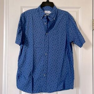 Mens Southern Tide short sleeve shirt,  button down collar, classic fit, size M